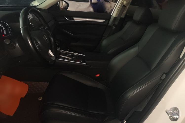 Used Honda Accord 2022 260TURBO Luxury Edition Left Front Seat