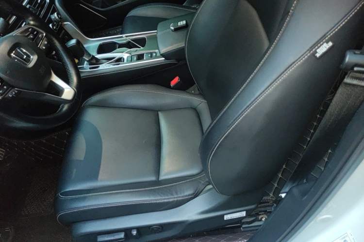 Used Honda Accord 2022 260TURBO Phantom Night · Prestige Edition Left Front Seat