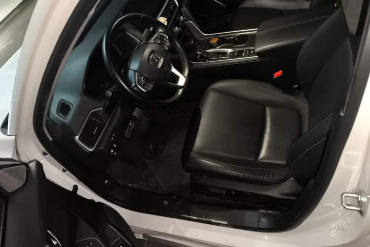Used Honda Accord 2022 260TURBO Phantom Night · Prestige Edition Left Front Seat