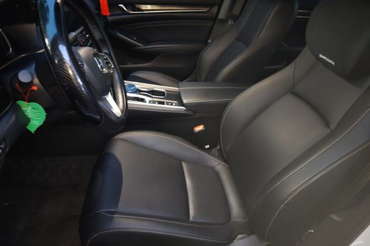 Used Honda Accord 2022 260TURBO Phantom Night · Prestige Edition Left Front Seat