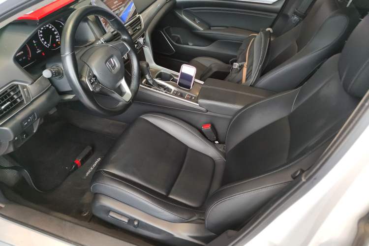 Used Honda Accord 2022 260TURBO Luxury Edition Left Front Seat