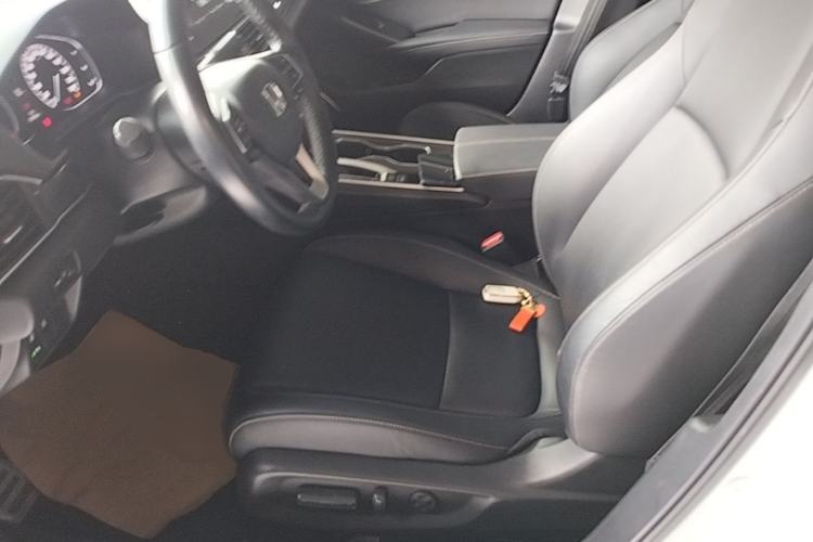 Used Honda Accord 2022 260TURBO Phantom Night · Prestige Edition Left Front Seat
