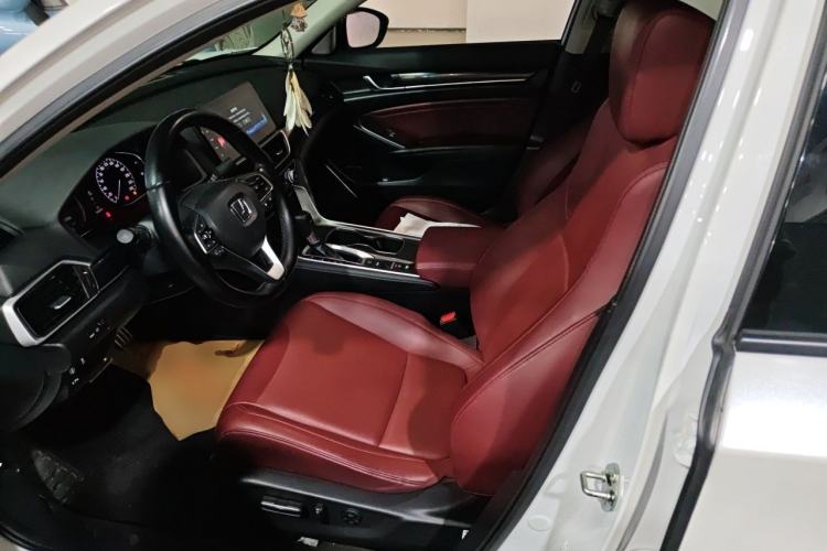 Used Honda Accord 2022 260TURBO Phantom Night · Prestige Edition Left Front Seat