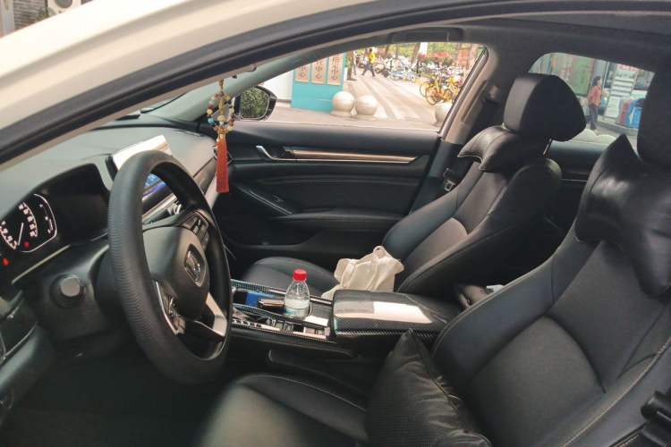 Used Honda Accord 2022 260TURBO Phantom Night · Prestige Edition Left Front Seat