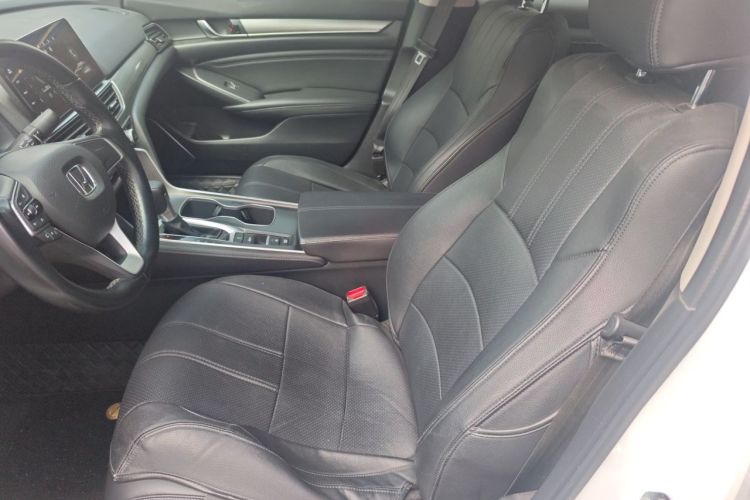 Used Honda Accord 2022 260TURBO Luxury Edition Left Front Seat