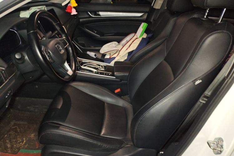 Used Honda Accord 2022 260TURBO Luxury Edition Left Front Seat
