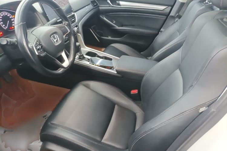 Used Honda Accord 2022 260TURBO Luxury Edition Left Front Seat