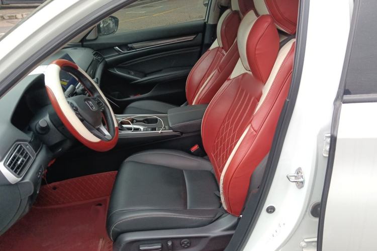 Used Honda Accord 2022 260TURBO Phantom Night · Prestige Edition Left Front Seat