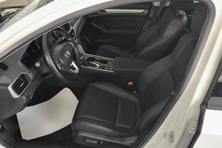 Used Honda Accord 2022 260TURBO Luxury Edition Left Front Seat