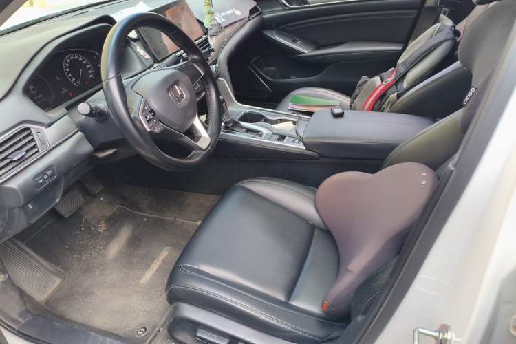 Used Honda Accord 2022 260TURBO Luxury Edition Left Front Seat