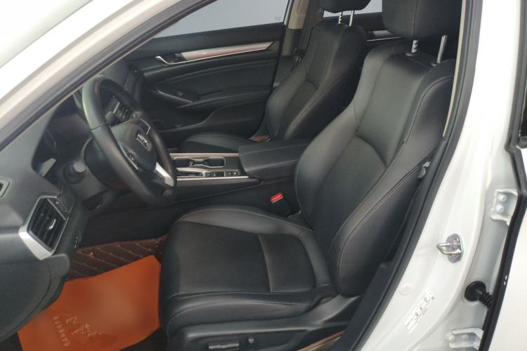 Used Honda Accord 2022 260TURBO Luxury Edition Left Front Seat