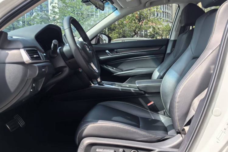 Used Honda Accord 2022 260TURBO Phantom Night · Prestige Edition Left Front Seat
