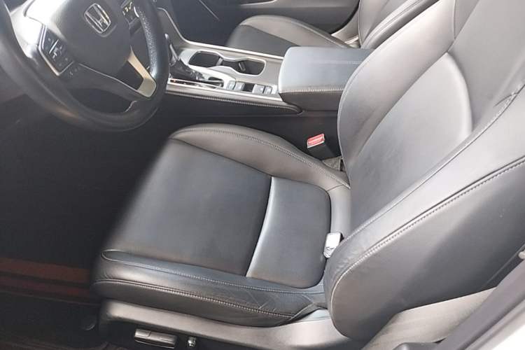 Used Honda Accord 2022 260TURBO Luxury Edition Left Front Seat