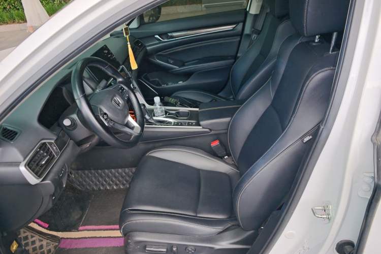 Used Honda Accord 2022 260TURBO Phantom Night · Prestige Edition Left Front Seat