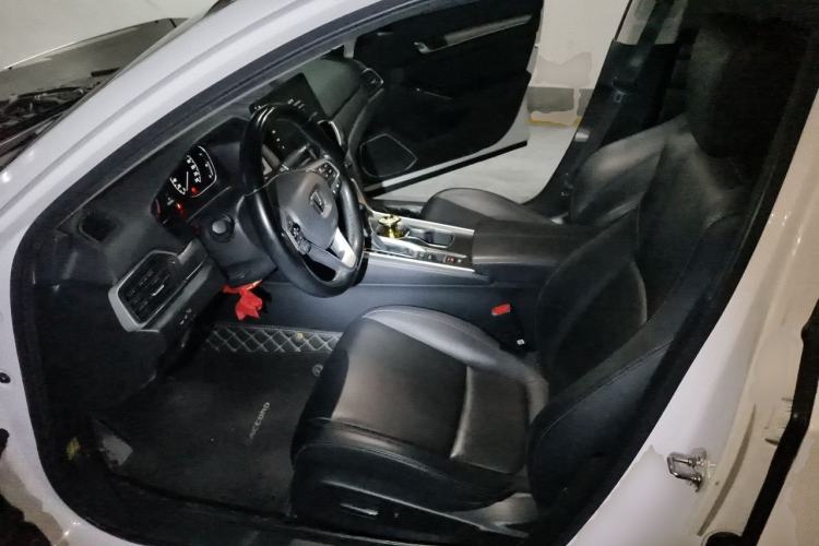 Used Honda Accord 2022 260TURBO Luxury Edition Left Front Seat