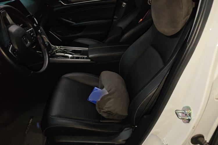 Used Honda Accord 2022 260TURBO Phantom Night · Prestige Edition Left Front Seat