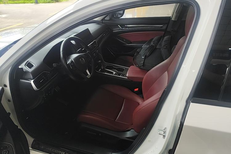 Used Honda Accord 2022 260TURBO Phantom Night · Prestige Edition Left Front Seat
