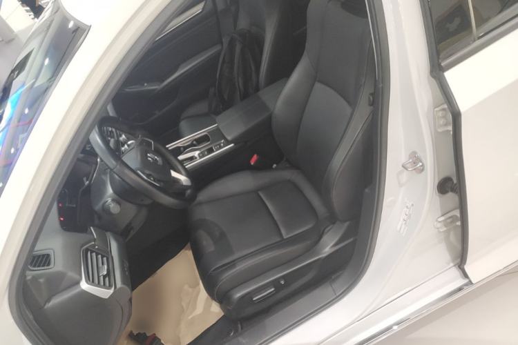 Used Honda Accord 2022 260TURBO Luxury Edition Left Front Seat
