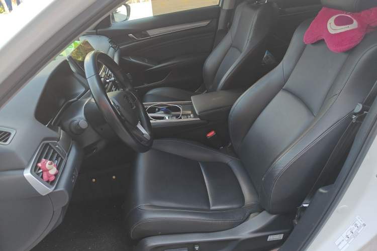 Used Honda Accord 2022 260TURBO Luxury Edition Left Front Seat