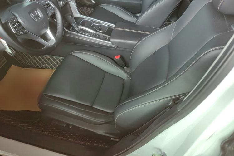 Used Honda Accord 2022 260TURBO Phantom Night · Prestige Edition Left Front Seat