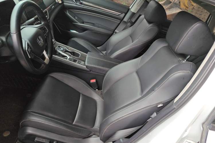 Used Honda Accord 2022 260TURBO Phantom Night · Prestige Edition Left Front Seat