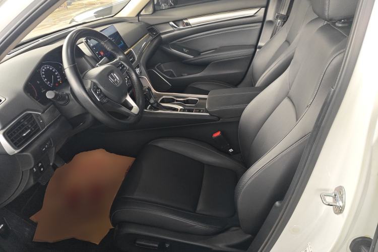 Used Honda Accord 2022 260TURBO Luxury Edition Left Front Seat