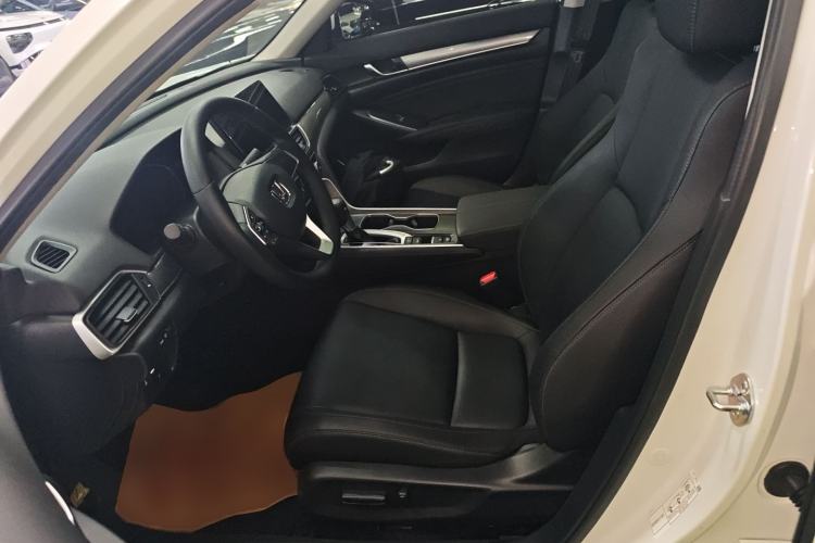 Used Honda Accord 2022 260TURBO Luxury Edition Left Front Seat