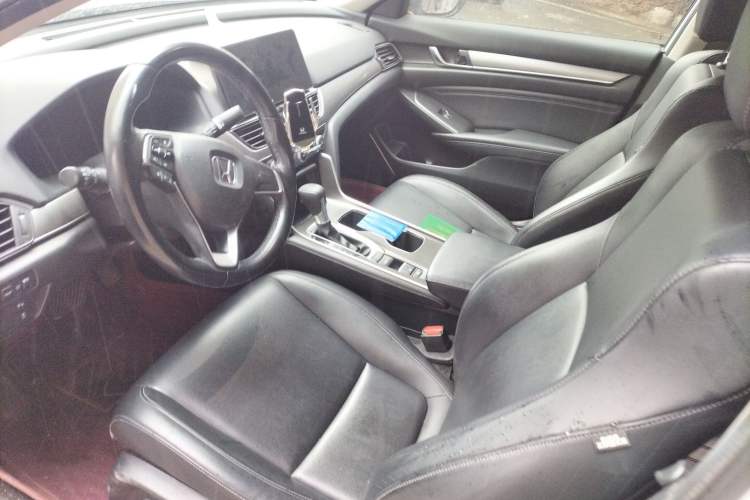 Used Honda Accord 2022 260TURBO Luxury Edition Left Front Seat