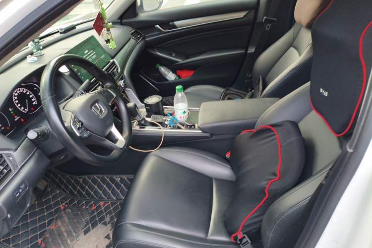 Used Honda Accord 2022 260TURBO Luxury Edition Left Front Seat