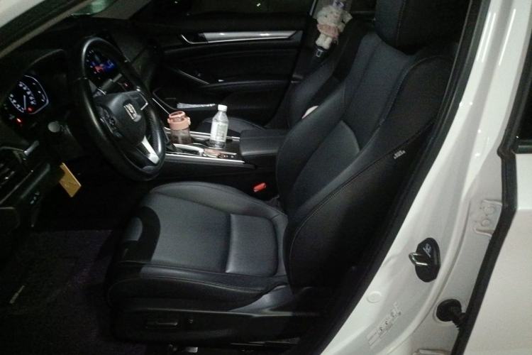 Used Honda Accord 2022 260TURBO Luxury Edition Left Front Seat