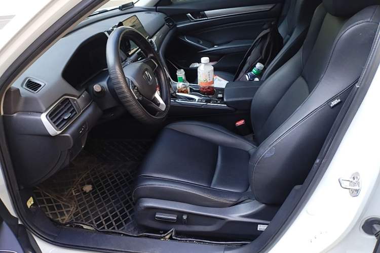 Used Honda Accord 2022 260TURBO Luxury Edition Left Front Seat