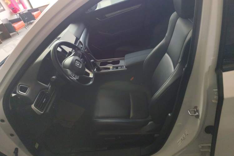 Used Honda Accord 2022 260TURBO Luxury Edition Left Front Seat