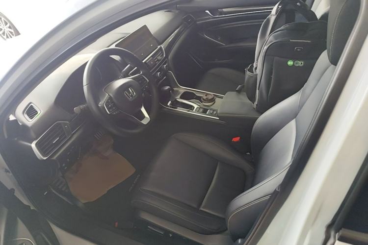 Used Honda Accord 2022 260TURBO Phantom Night · Prestige Edition Left Front Seat