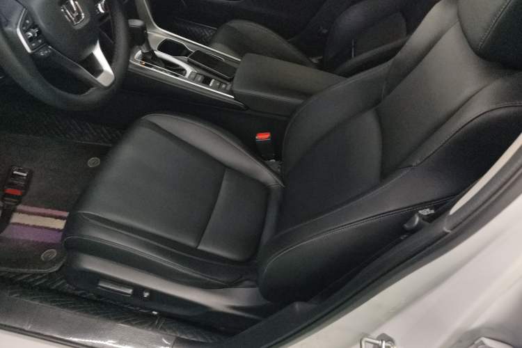 Used Honda Accord 2022 260TURBO Luxury Edition Left Front Seat