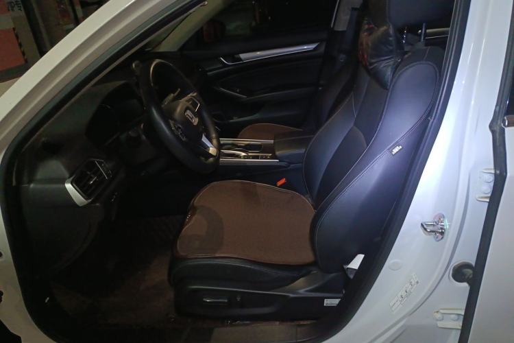 Used Honda Accord 2022 260TURBO Luxury Edition Left Front Seat