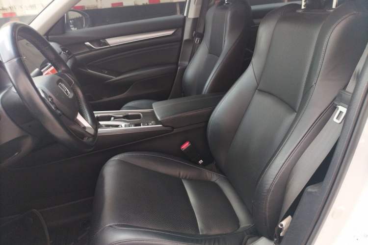 Used Honda Accord 2022 260TURBO Luxury Edition Left Front Seat
