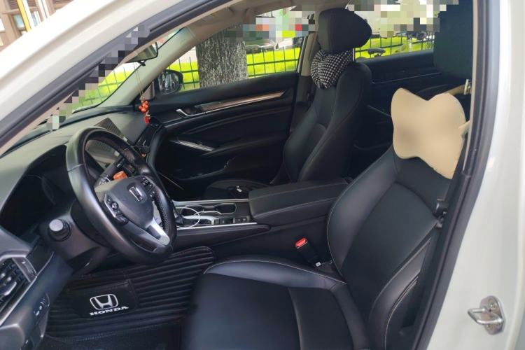 Used Honda Accord 2022 260TURBO Phantom Night · Prestige Edition Left Front Seat