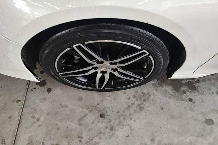 Used Honda Accord 2022 260TURBO Phantom Night · Prestige Edition Left Front Wheel Hub