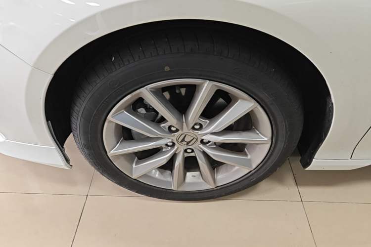 Used Honda Accord 2022 260TURBO Luxury Edition Left Front Wheel Hub