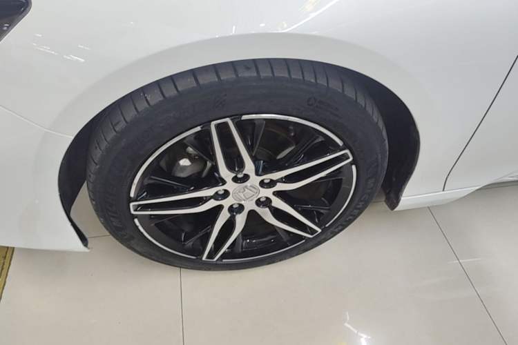 Used Honda Accord 2022 260TURBO Phantom Night · Prestige Edition Left Front Wheel Hub