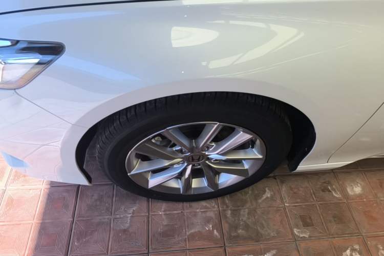 Used Honda Accord 2022 260TURBO Luxury Edition Left Front Wheel Hub