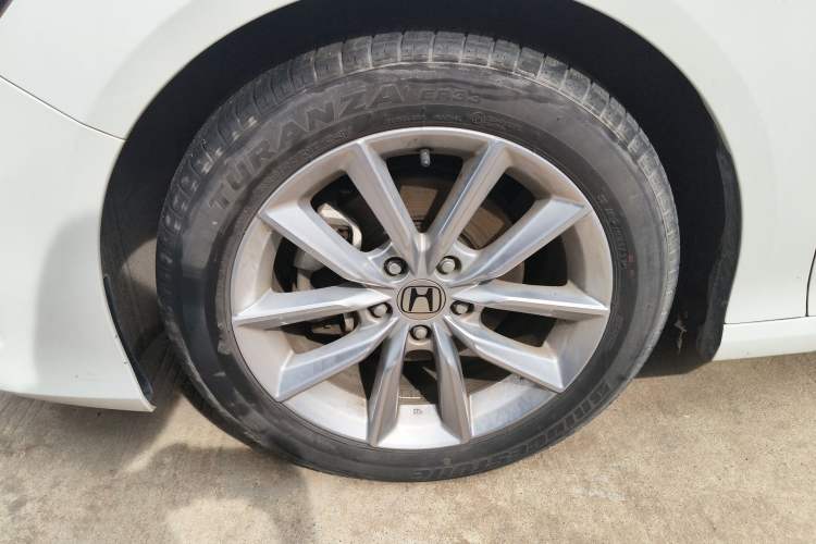 Used Honda Accord 2022 260TURBO Luxury Edition Left Front Wheel Hub