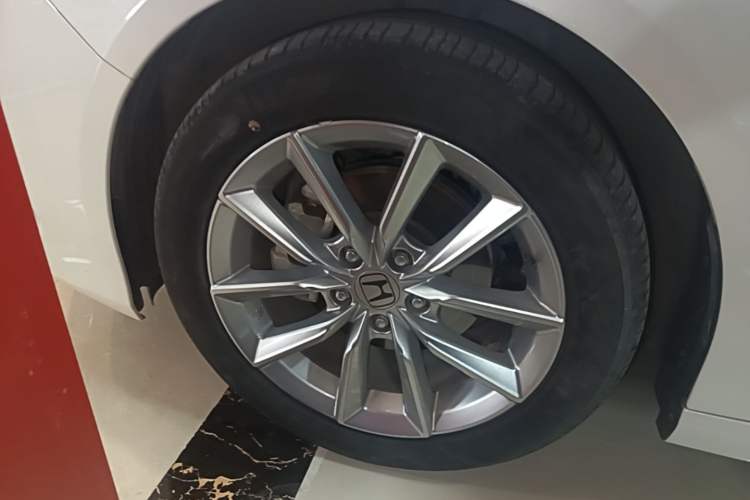 Used Honda Accord 2022 260TURBO Luxury Edition Left Front Wheel Hub