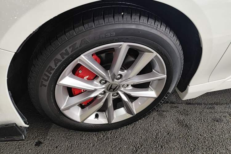 Used Honda Accord 2022 260TURBO Luxury Edition Left Front Wheel Hub