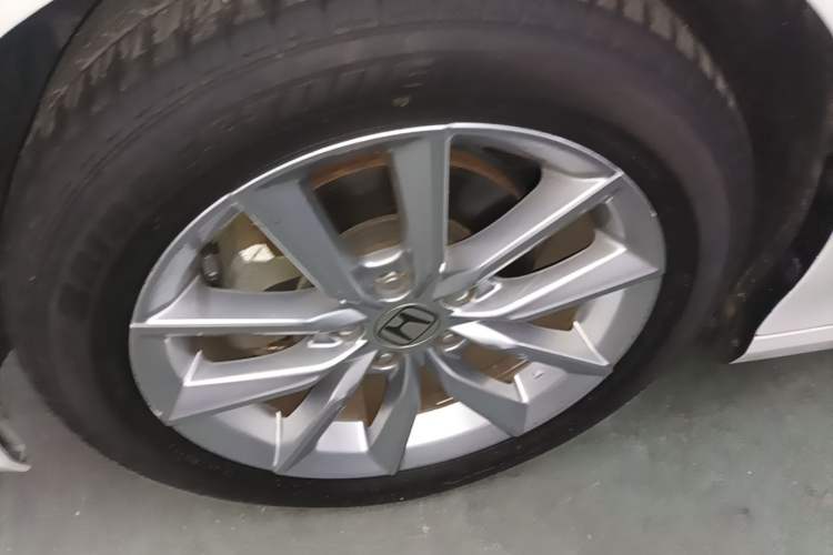 Used Honda Accord 2022 260TURBO Luxury Edition Left Front Wheel Hub