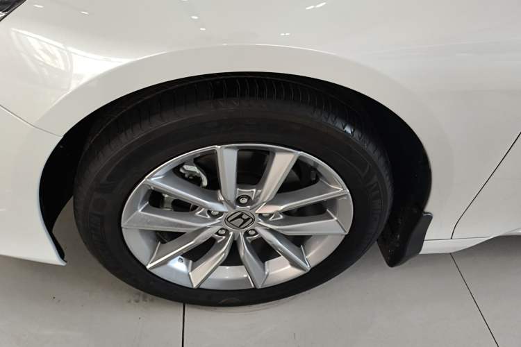Used Honda Accord 2022 260TURBO Luxury Edition Left Front Wheel Hub