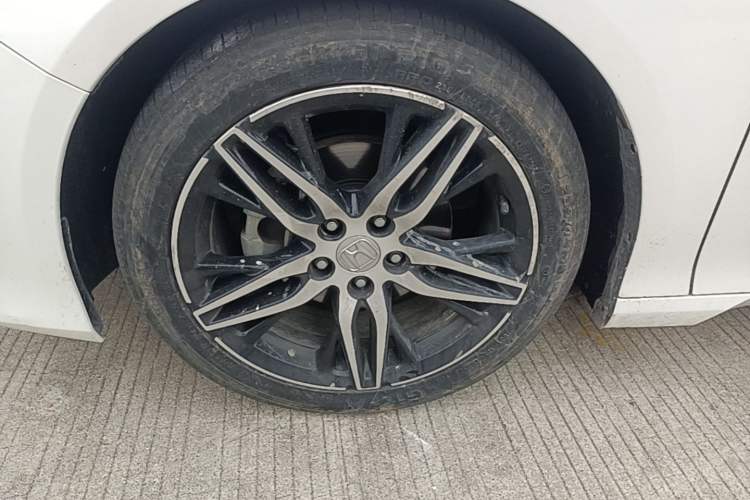Used Honda Accord 2022 260TURBO Phantom Night · Prestige Edition Left Front Wheel Hub