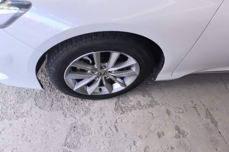 Used Honda Accord 2022 260TURBO Luxury Edition Left Front Wheel Hub