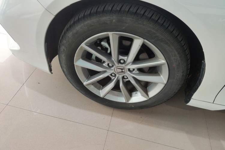 Used Honda Accord 2022 260TURBO Luxury Edition Left Front Wheel Hub