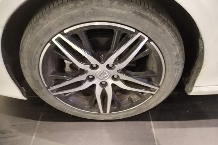 Used Honda Accord 2022 260TURBO Phantom Night · Prestige Edition Left Front Wheel Hub